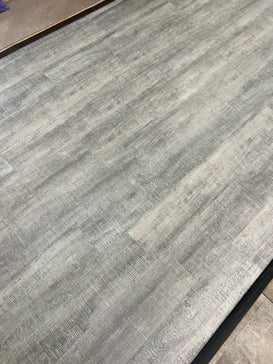 How to Choose Commercial Laminate