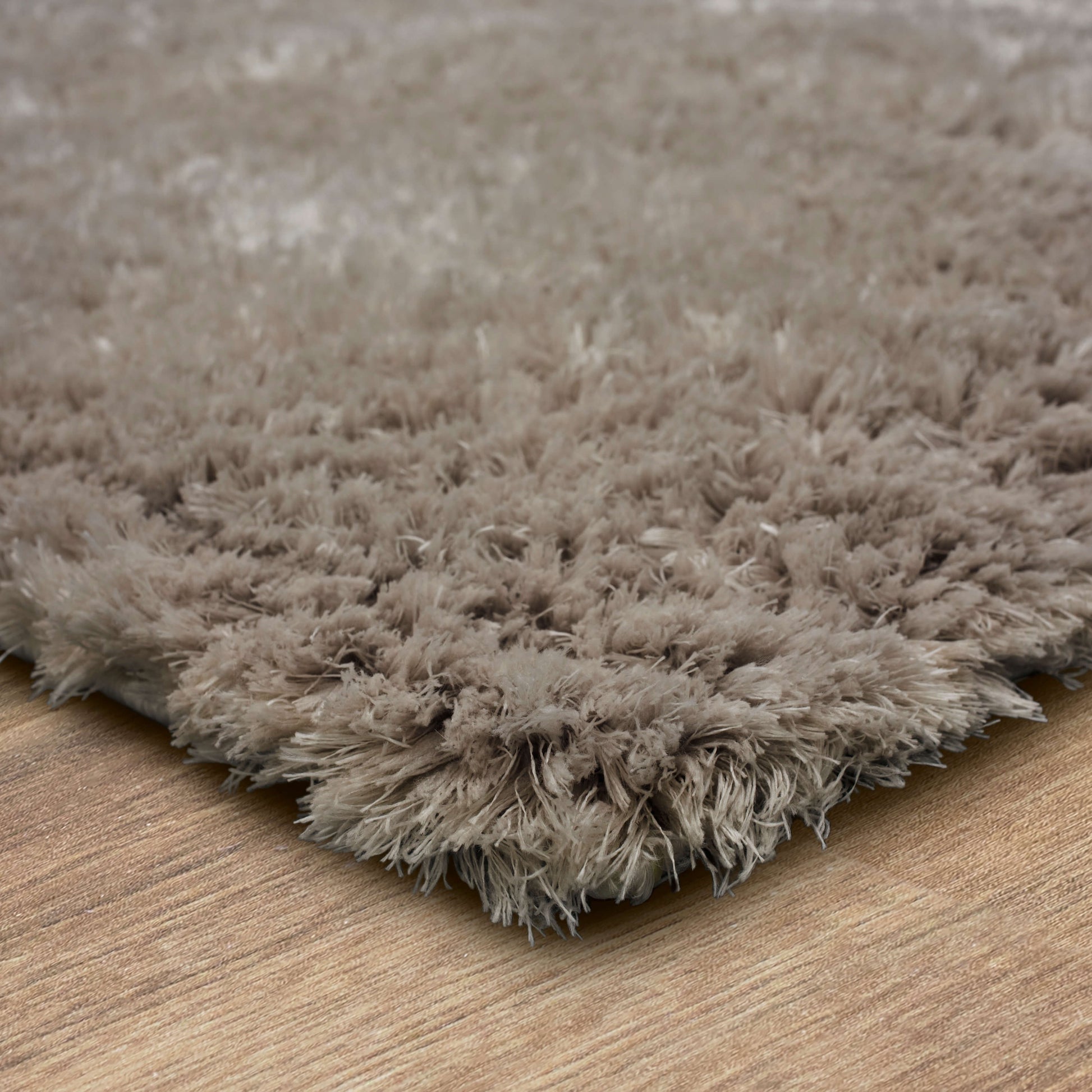 Billow Shag Taupe